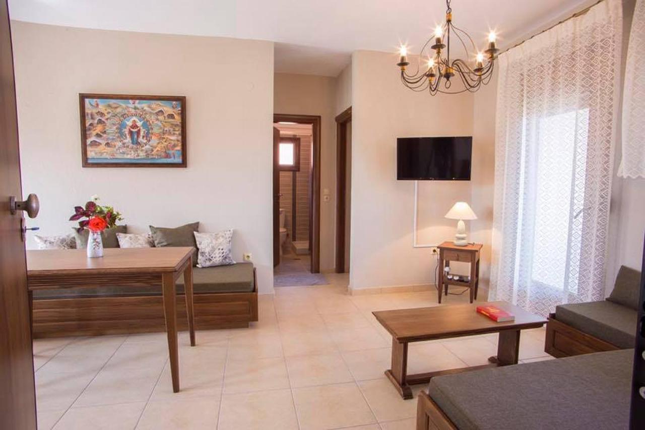 Nea Roda Apartments Екстер'єр фото